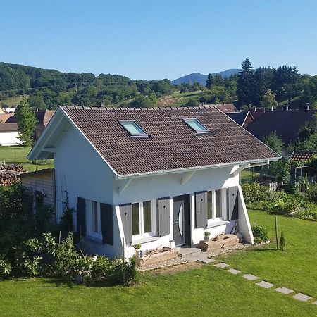 Gite Le Charmot, Au Pied Des Montagnes Classe 3* Roderen エクステリア 写真
